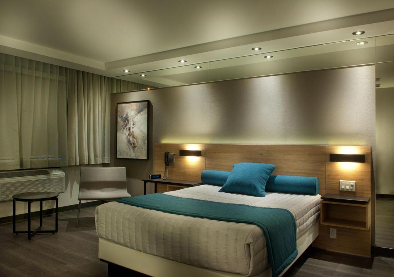 Ramada By Wyndham Laval Hotell Eksteriør bilde