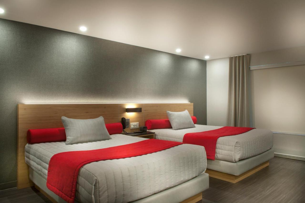 Ramada By Wyndham Laval Hotell Eksteriør bilde